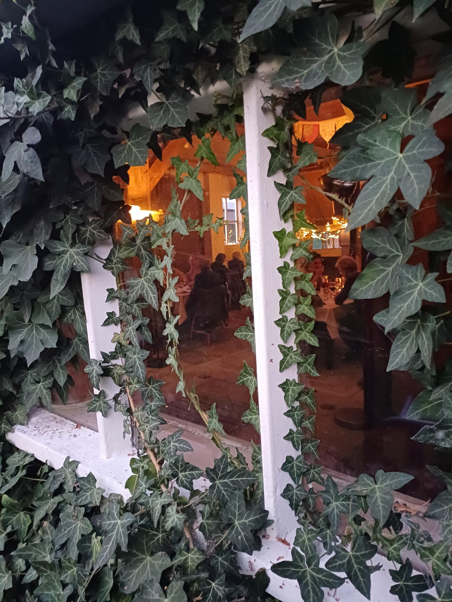 Gedekte tafel in het restaurant van Mariënhoeve